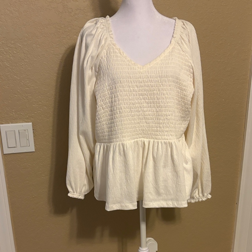 Old‎ Navy Cream Women's Blouse, Size XL